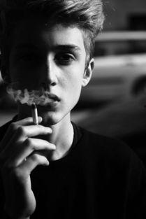 欧美黑脸帅哥视频,魅力四溢的视觉盛宴