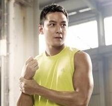 吴彦祖欧美造型视频,魅力四射的跨界演绎